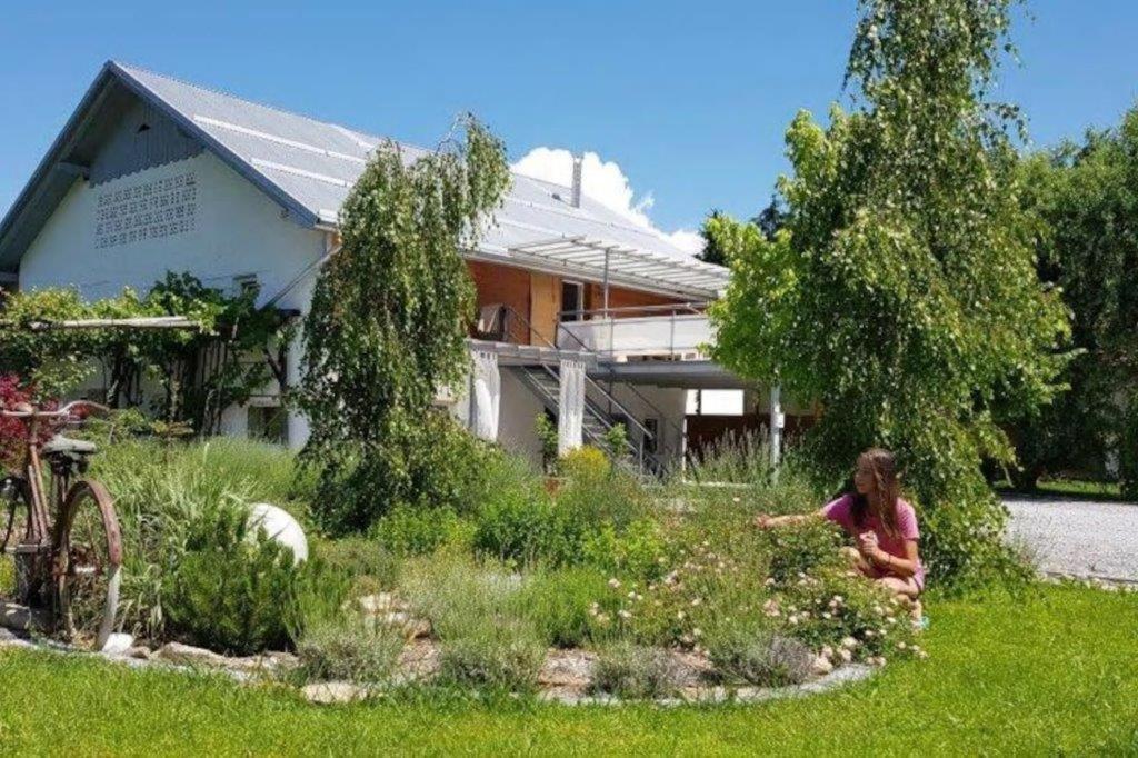 Hillside Bio Resort Apartment With Mountain View Prebold Ngoại thất bức ảnh
